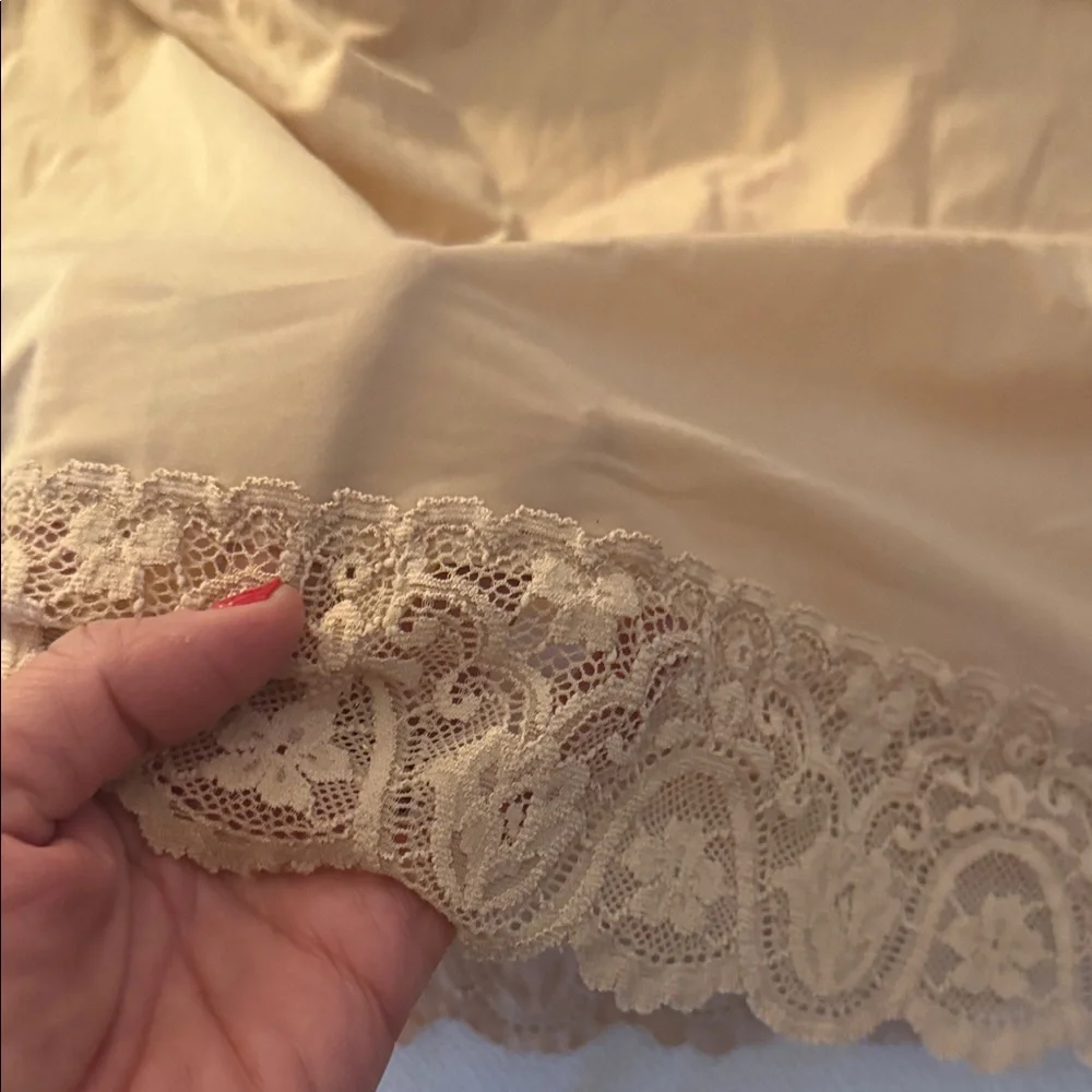 Commando Tan Lace-Trimmed Chemise - Picture 7 of 8